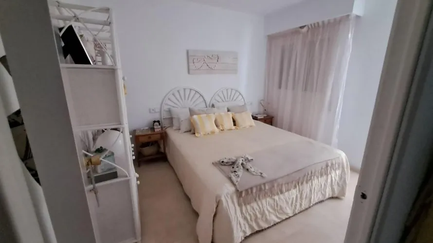 2 bedrooms penthouse for sale, Torrevieja, Spain No. 1290 № 4