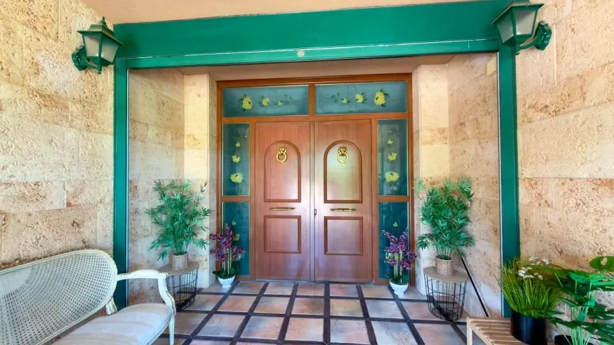 8 bedrooms villa for sale, Calpe, Spain No. 1180