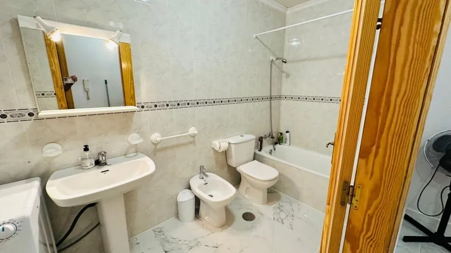2 bedrooms apartment for sale, Torrevieja, Spain No. 1414 № 10