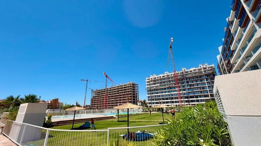2 bedrooms apartment for sale, Torrevieja, Spain No. 1347 № 3