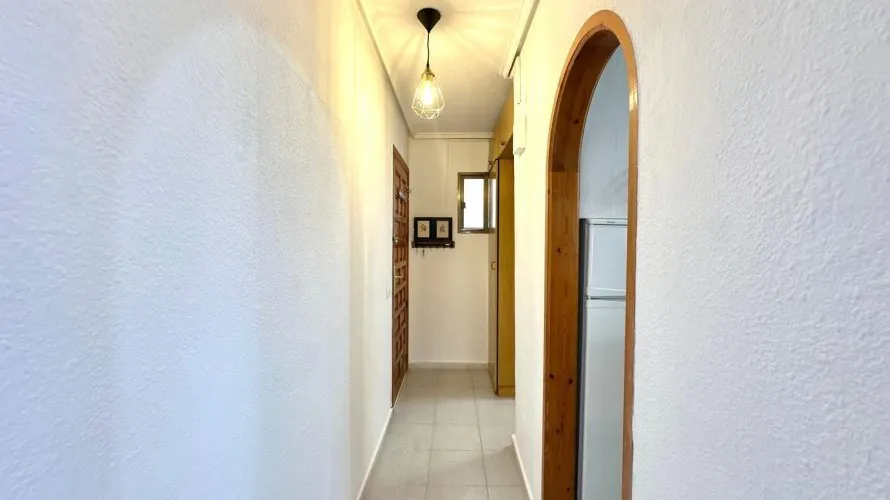 1 bedroom apartment for sale, Torrevieja, Spain No. 1510 № 17