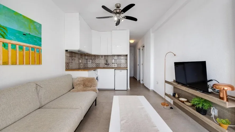 1 bedroom apartment for sale, Torrevieja, Spain No. 1509 № 17