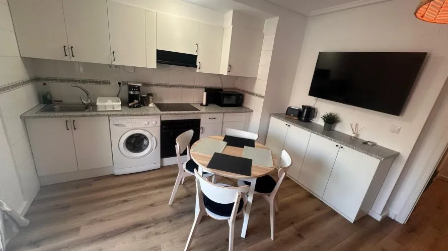 1 bedroom penthouse for sale, Torrevieja, Spain No. 1458 № 11