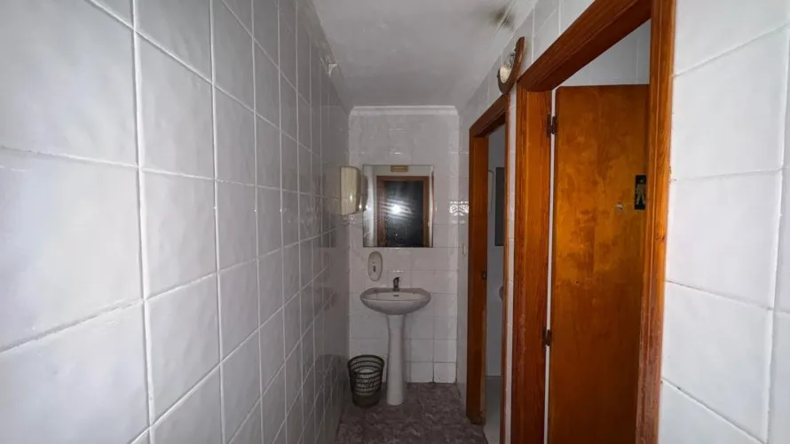 150m² commercial property for sale, Torrevieja, Spain No. 1389 № 5
