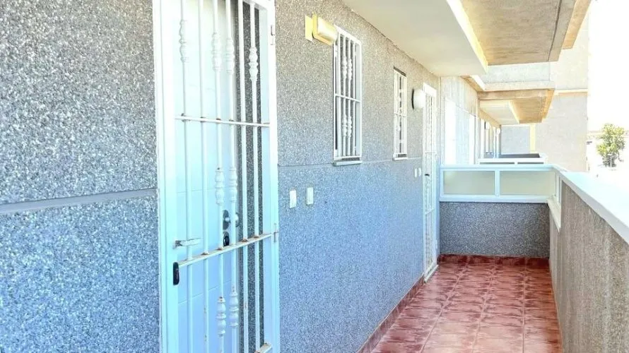 2 bedrooms apartment for sale, Torrevieja, Spain No. 1498