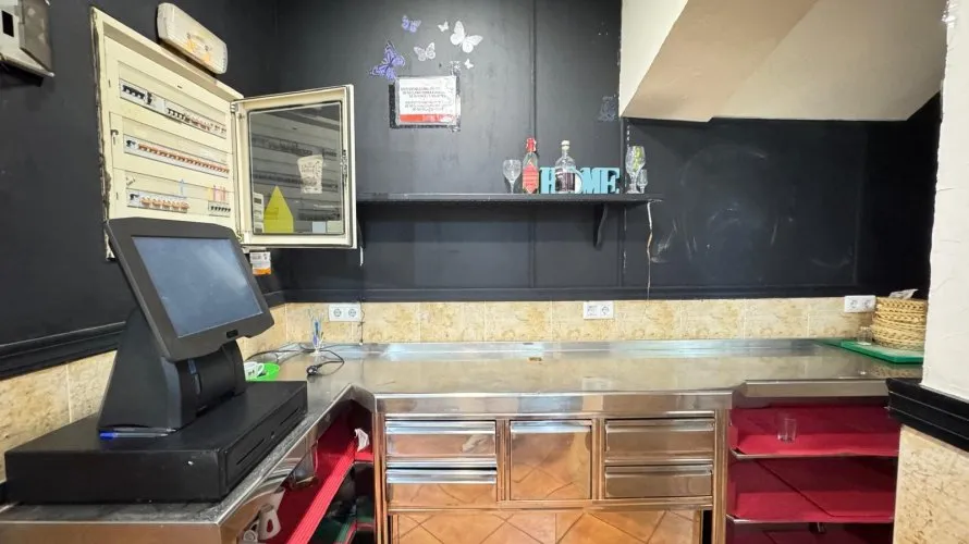 159m² commercial property for sale, Torrevieja, Spain No. 1396 № 6