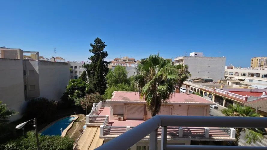 1 bedroom apartment for sale, Torrevieja, Spain No. 1590 № 11
