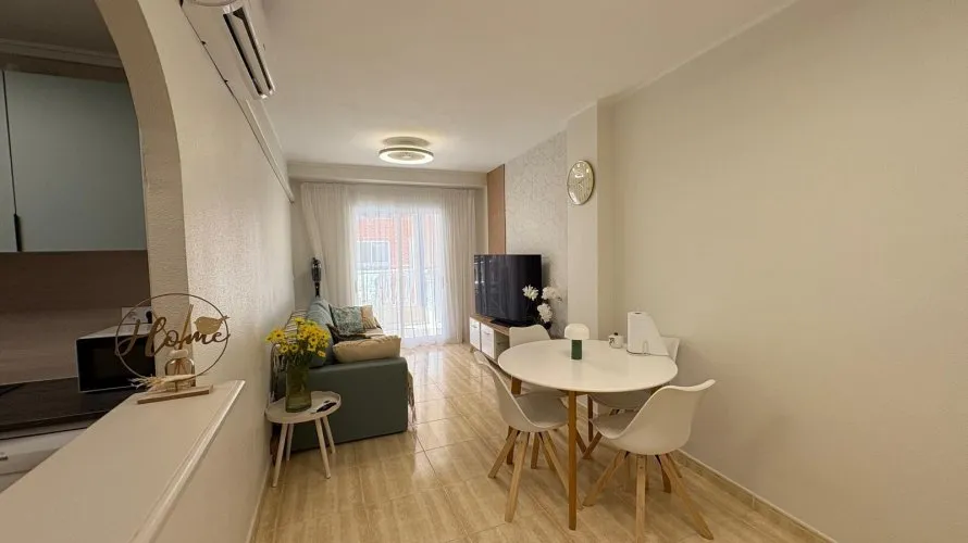 1 bedroom apartment for sale, Torrevieja, Spain No. 1548 № 2