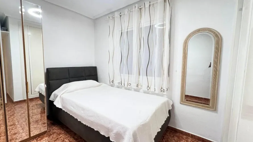60m² apartment for sale, Torrevieja, Spain No. 1443 № 3