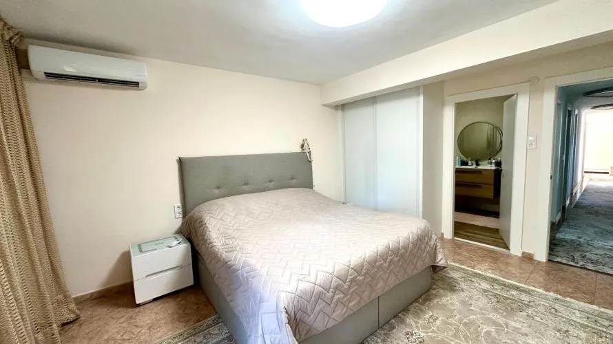 4 bedrooms apartment for sale, Alicante, Spain No. 1323 № 25