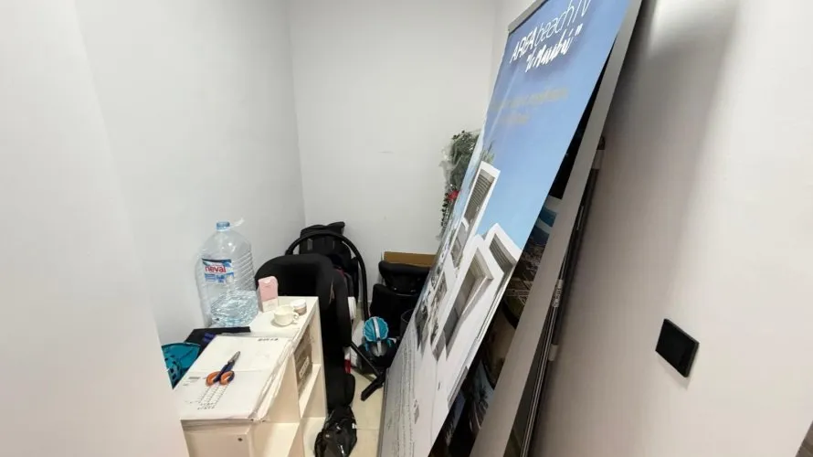 121m² commercial property for sale, Torrevieja, Spain No. 1573 № 10