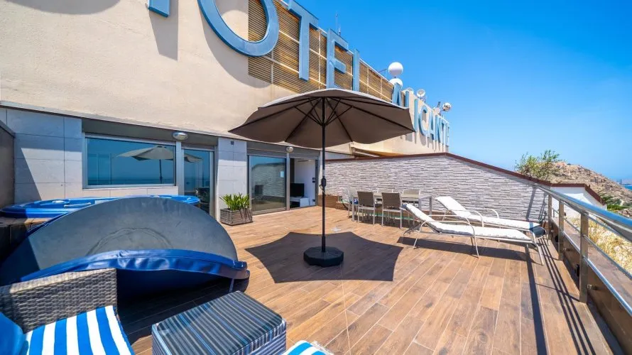 2 bedrooms penthouse for sale, Alicante, Spain No. 1305 № 4