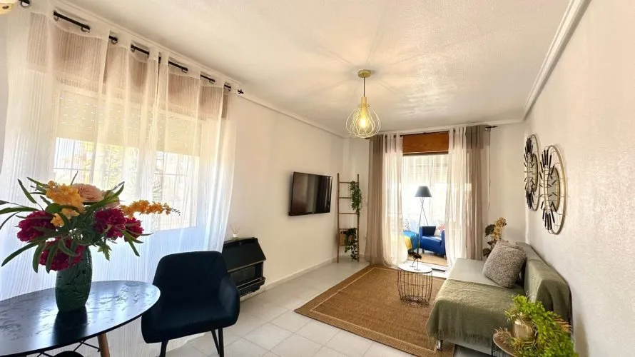 1 bedroom apartment for sale, Torrevieja, Spain No. 1510 № 11