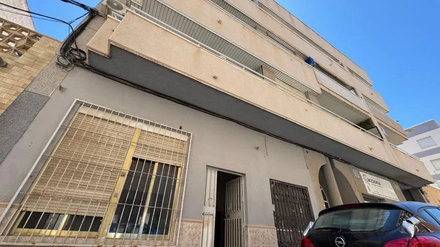 261m² commercial property for sale, Torrevieja, Spain No. 1399 № 16