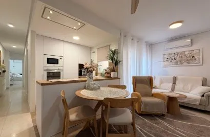 3 bedrooms apartment for sale, Torrevieja, Spain No. 1512