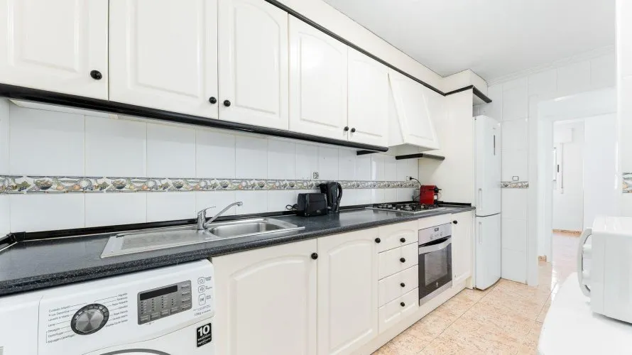 3 bedrooms apartment for sale, Torrevieja, Spain No. 1523 № 13