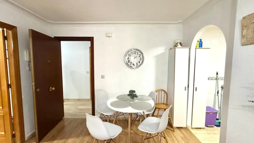 58m² apartment for sale, Torrevieja, Spain No. 1525 № 19
