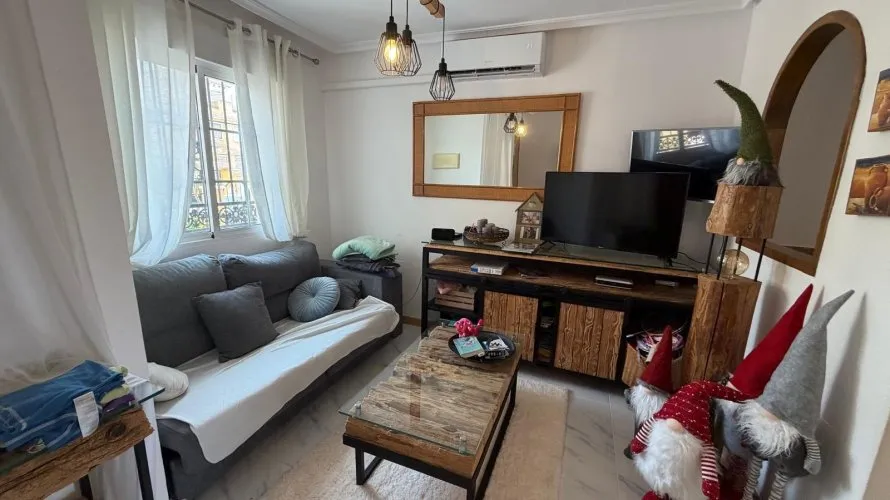 3 bedrooms bungalow for sale, Torrevieja, Spain No. 1627 № 21