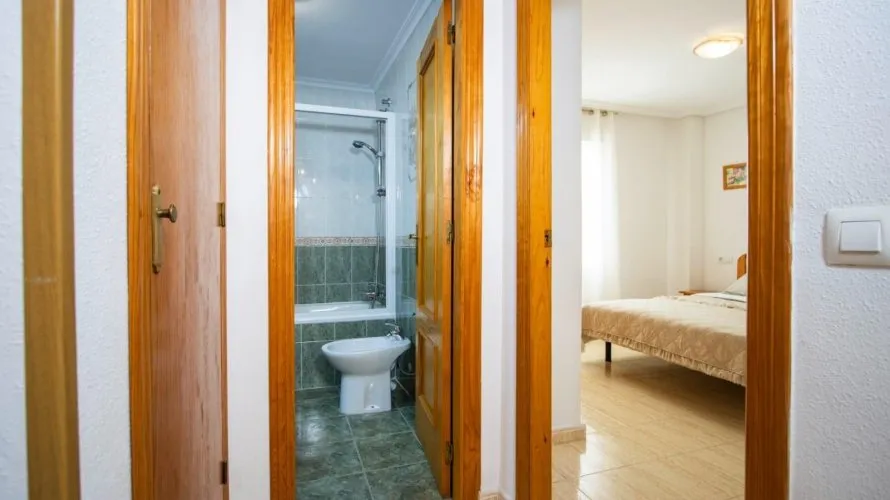 1 bedroom apartment for sale, Torrevieja, Spain No. 1595 № 7
