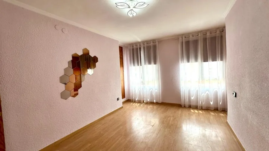 99m² apartment for sale, Alicante, Spain No. 1569 № 11