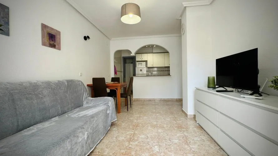1 bedroom apartment for sale, Torrevieja, Spain No. 1588 № 11