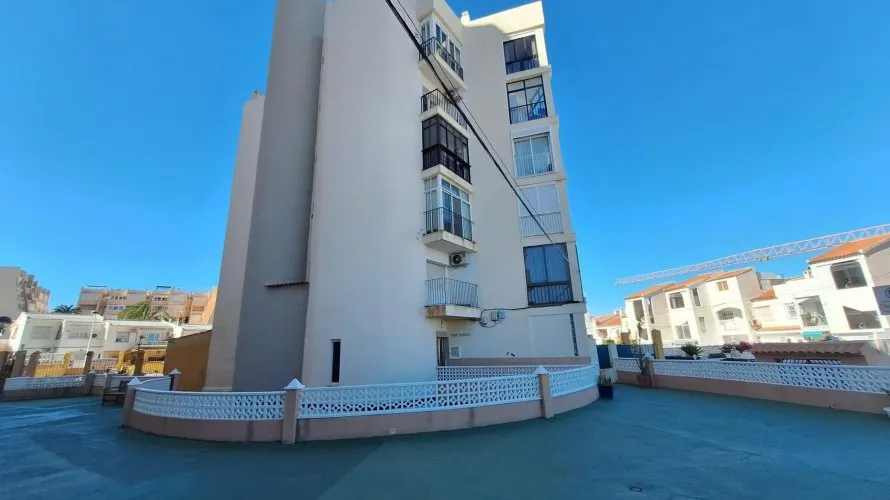 33m² apartment for sale, Torrevieja, Spain No. 1476 № 4