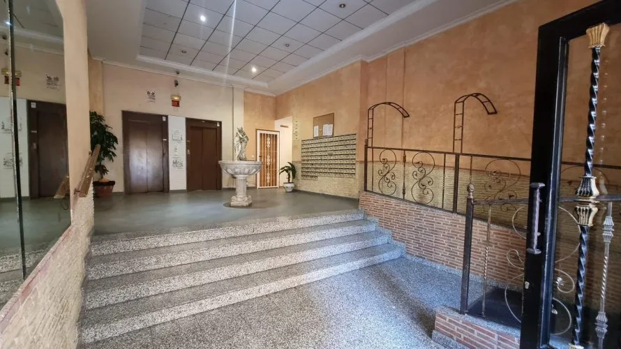 2 bedrooms apartment for sale, Torrevieja, Spain No. 1438 № 17