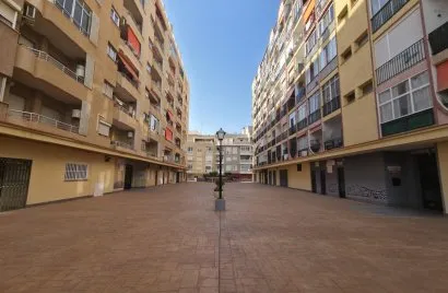 3 bedrooms apartment for sale, Torrevieja, Spain No. 1594