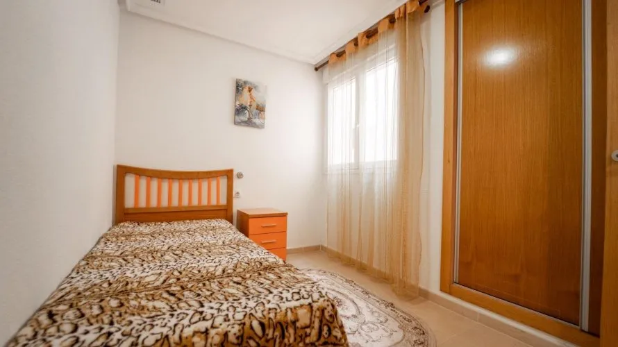 2 bedrooms apartment for sale, Torrevieja, Spain No. 1413 № 9