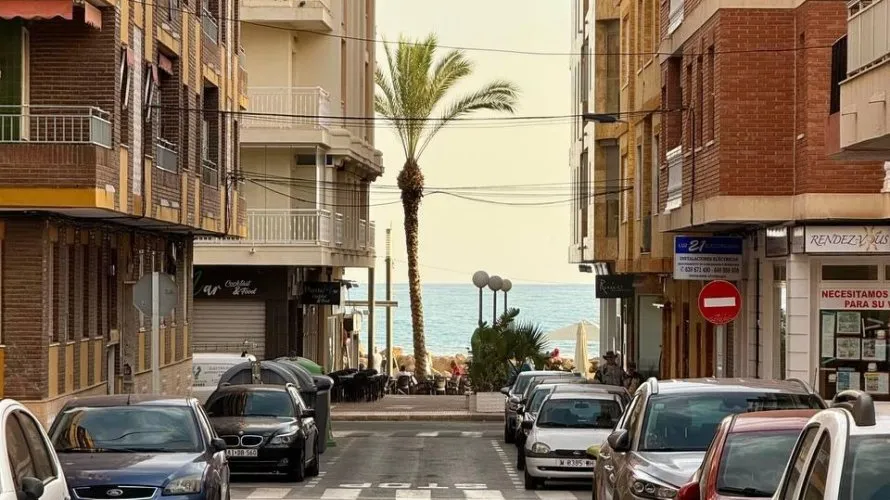2 bedrooms apartment for sale, Torrevieja, Spain No. 1384 № 28