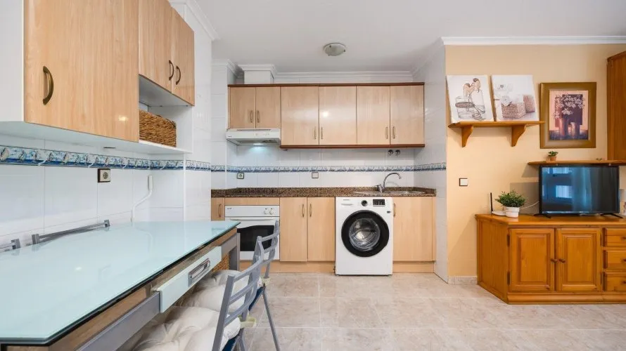 2 bedrooms apartment for sale, Torrevieja, Spain No. 1499 № 21