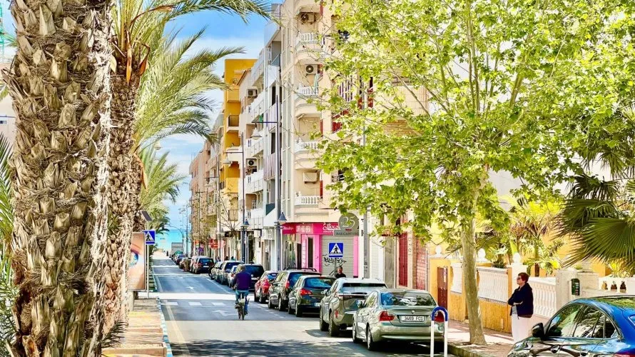2 bedrooms apartment for sale, Torrevieja, Spain No. 1521 № 28
