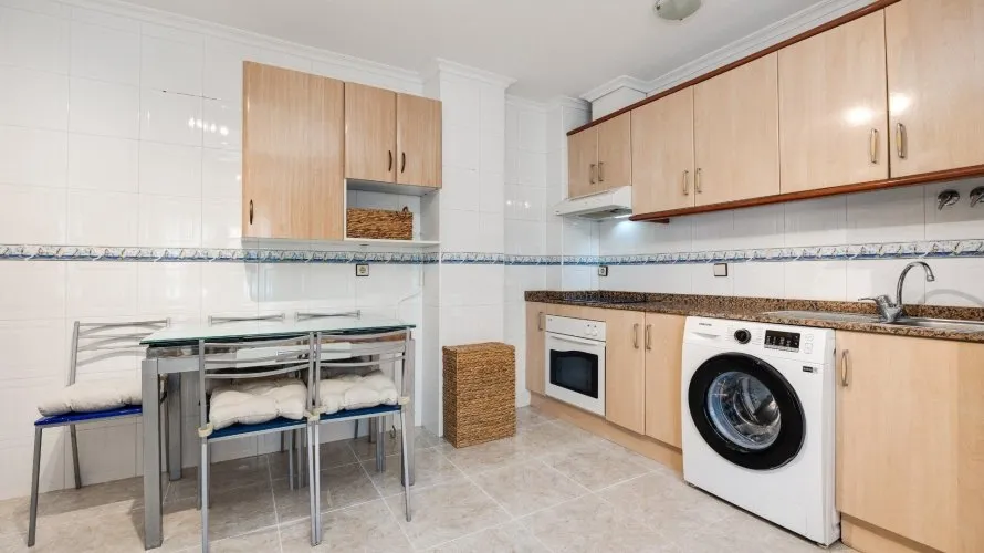 2 bedrooms apartment for sale, Torrevieja, Spain No. 1499 № 18
