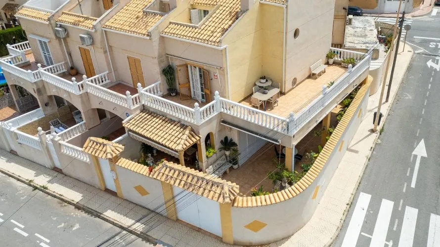 244m² house for sale, Torrevieja, Spain No. 1333 № 1