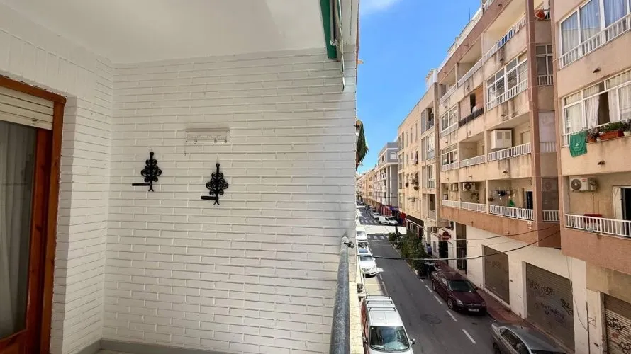 2 bedrooms apartment for sale, Torrevieja, Spain No. 1538 № 12