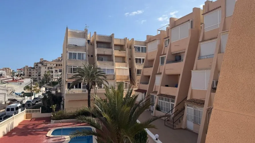 44m² apartment for sale, Torrevieja, Spain No. 1505 № 3