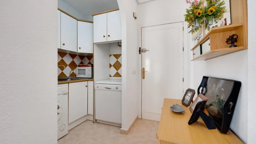 60m² bungalow for sale, Torrevieja, Spain No. 1565 № 20