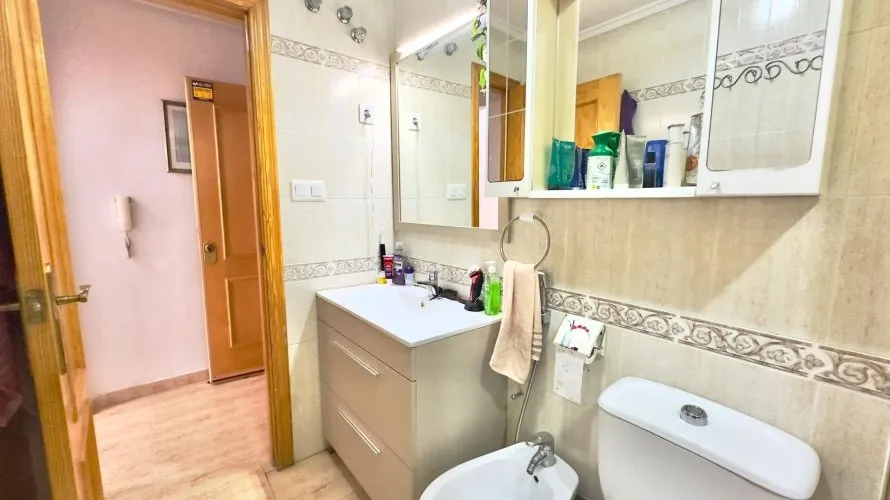 1 bedroom apartment for sale, Torrevieja, Spain No. 1556 № 12