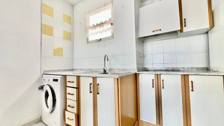 1 bedroom penthouse for sale, Torrevieja, Spain No. 1483 № 5