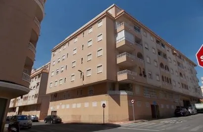 2 bedrooms apartment for sale, Torrevieja, Spain No. 1546