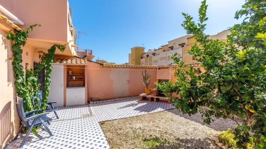 1 bedroom bungalow for sale, Torrevieja, Spain No. 1539 № 3