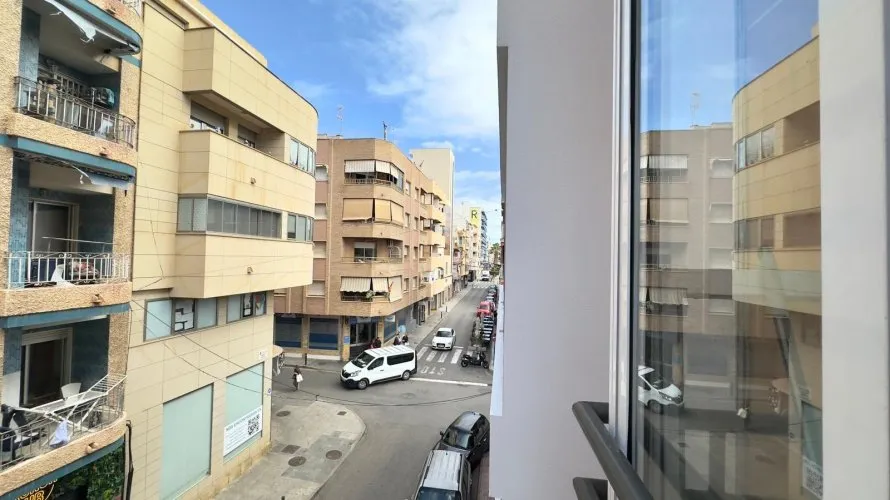 2 bedrooms apartment for sale, Torrevieja, Spain No. 1470 № 7