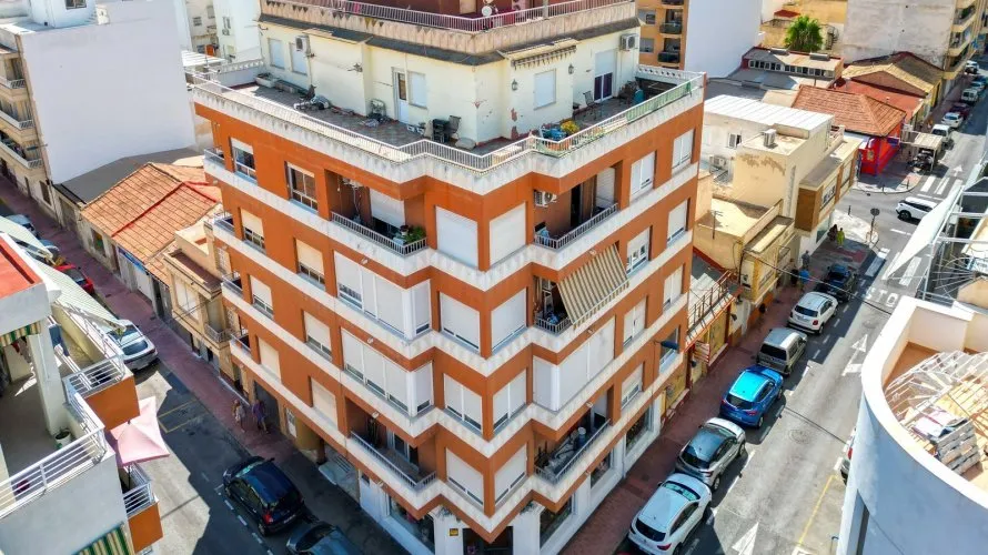 95m² apartment for sale, Torrevieja, Spain No. 1577 № 2