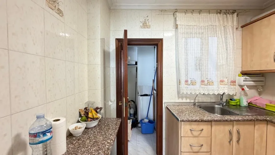 3 bedrooms apartment for sale, Torrevieja, Spain No. 1587 № 18