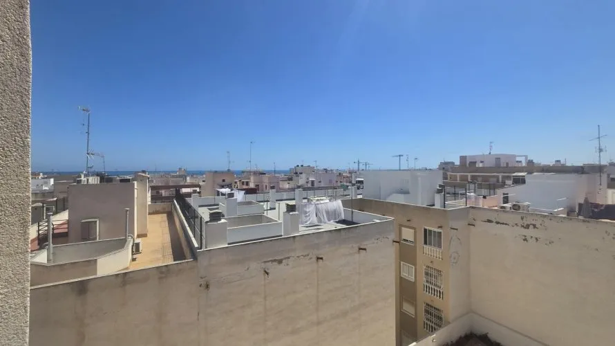 33m² apartment for sale, Torrevieja, Spain No. 1684 № 9