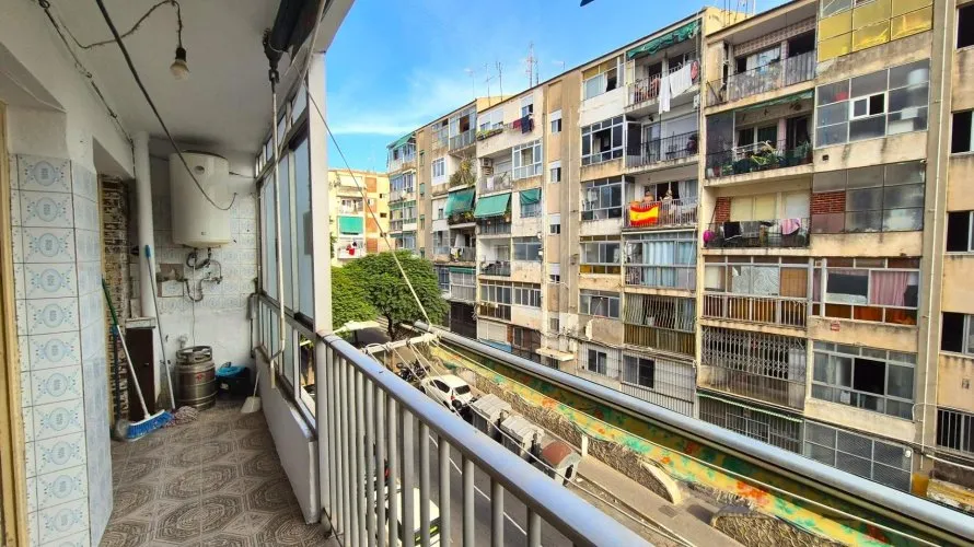 1 bedroom apartment for sale, Alicante, Spain No. 1709 № 3
