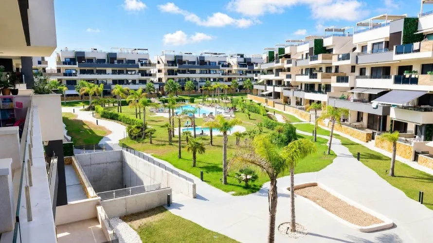 3 bedrooms apartment for sale, Torrevieja, Spain No. 1705 № 7