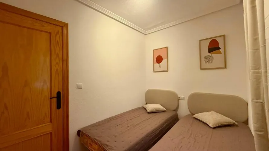 2 bedrooms apartment for sale, Torrevieja, Spain No. 1655 № 8