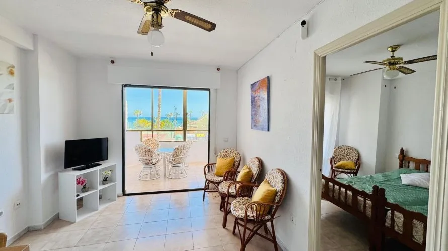 80m² apartment for sale, Torrevieja, Spain No. 1714 № 3
