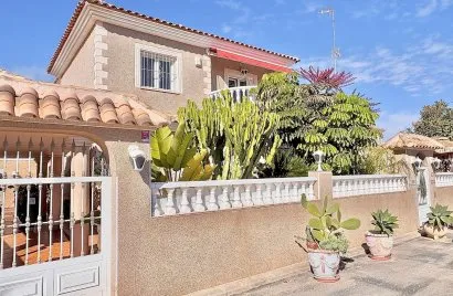 2 bedrooms villa for sale, Torrevieja, Spain No. 1725